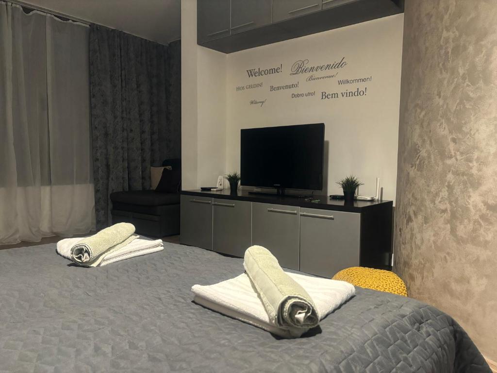 Downtown Parliament - 1