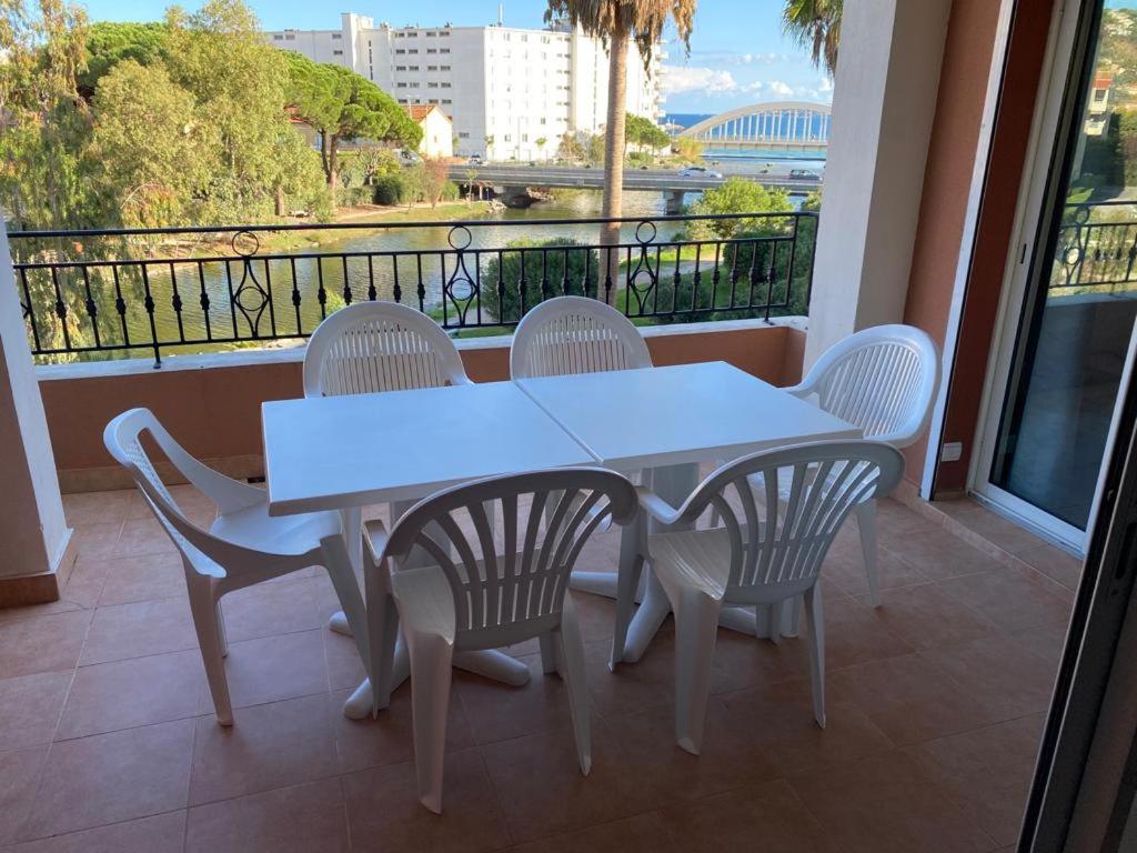 Ste Maxime T3 Terrasse vue mer et avec piscine - 5