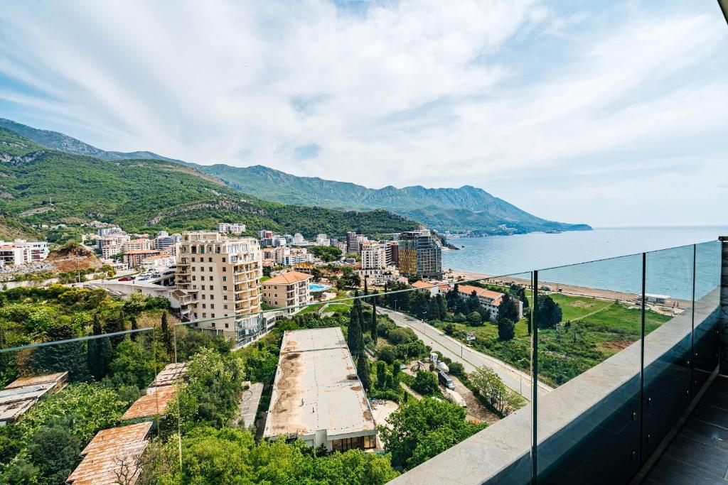 Skyline Apartments by In Property - 4