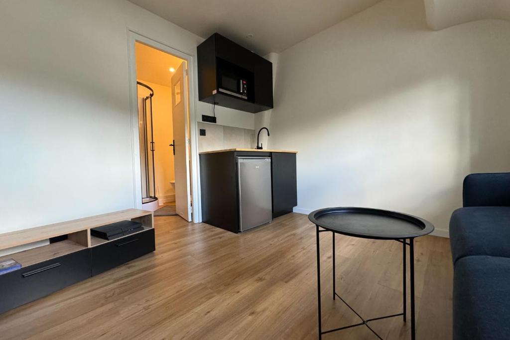 Comfortable 16 m love nest in Caen - 2