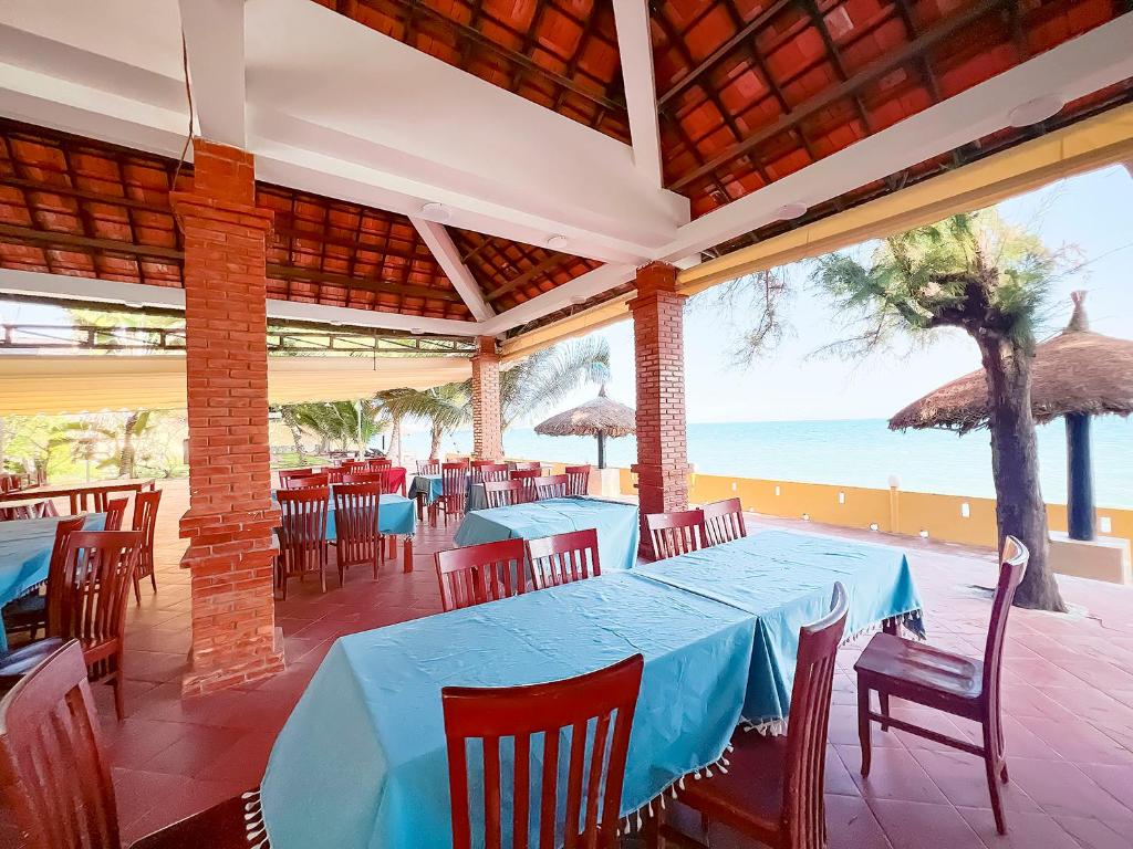 SandBeach Resort