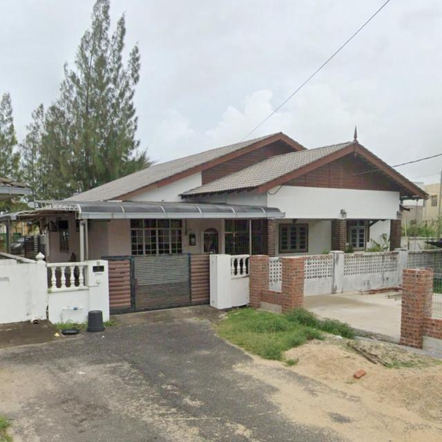 Soora Stay Dungun, Dungun