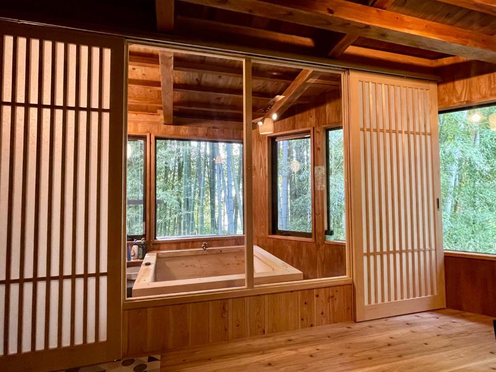 2. 旅館 竹屋 Ta..