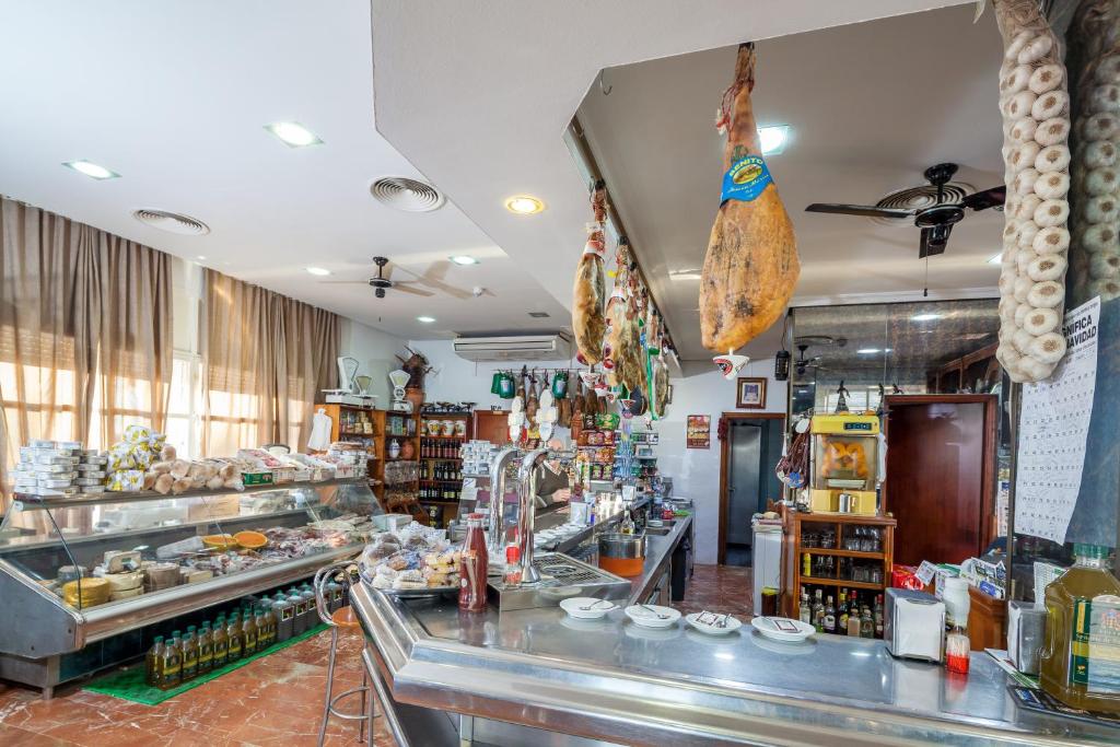 Hotel Restaurante Los Molinos — Hotel in La Luisiana