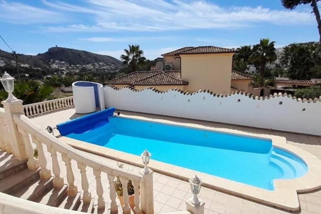 Vista Portet, sleeps 10, Private Pool, Sea Views, Squash, 1 km from El Portet beach - 4