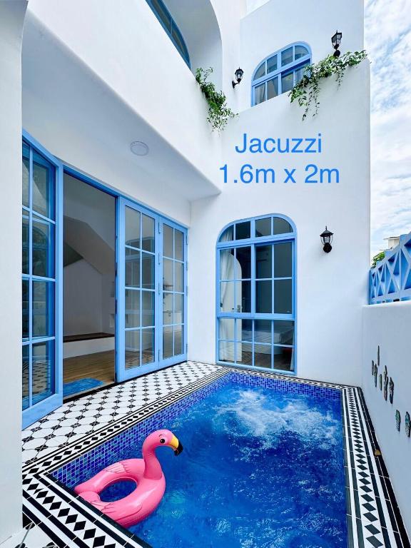 Serena Villa in Da Nang with 3 bedrooms