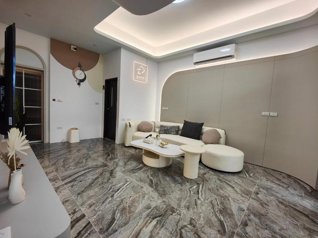 Space out homestay