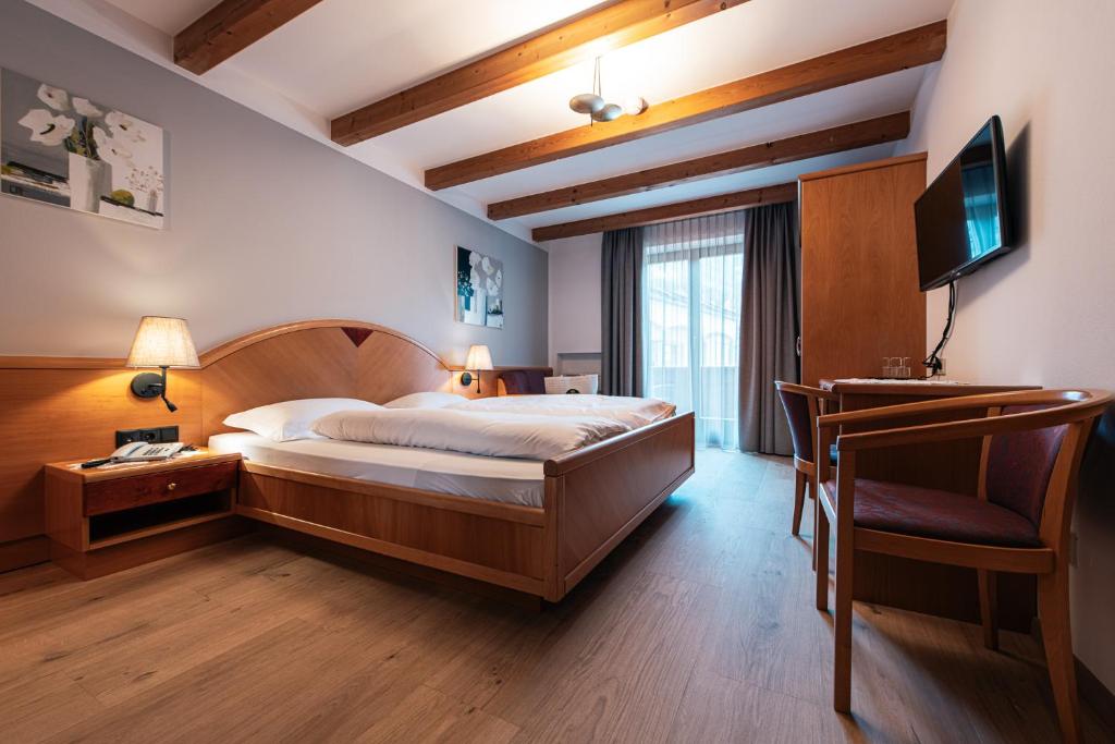 Hotel Goldene Rose - 3