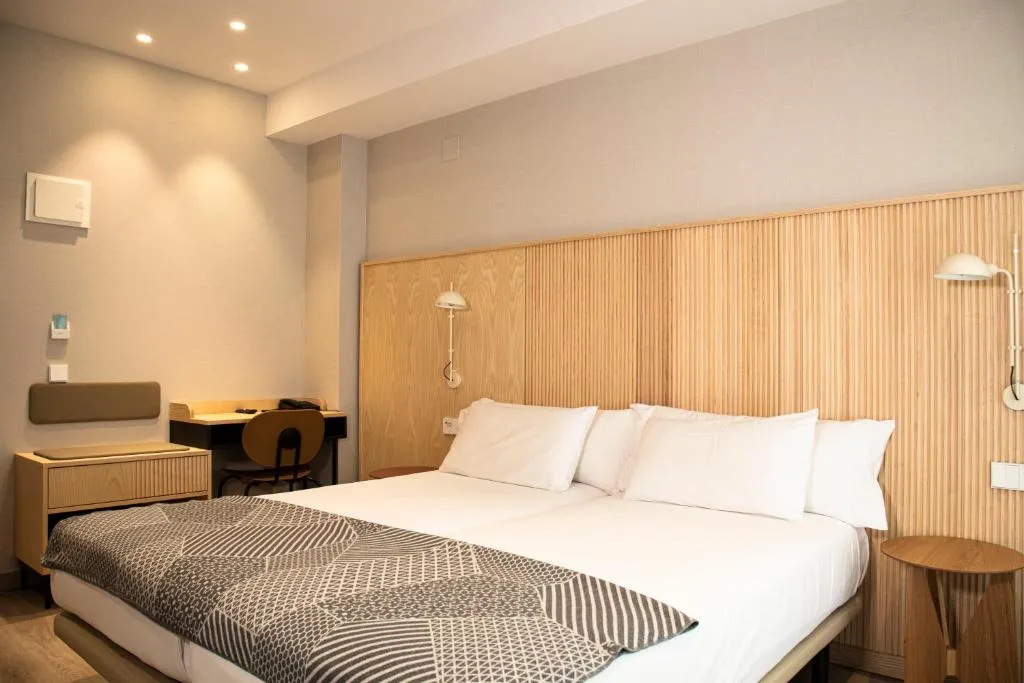 Hotel Dos Rios Origen，位于艾因萨的酒店