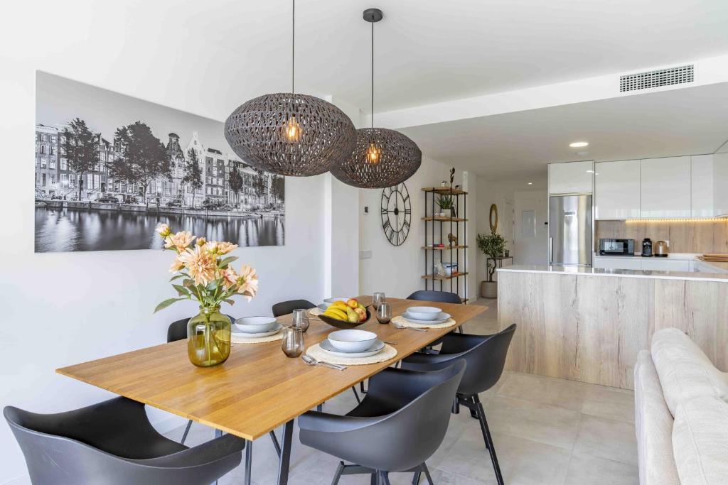 DON LEO Charming 3 Bedroom apartment in Estepona close to the sea - 2