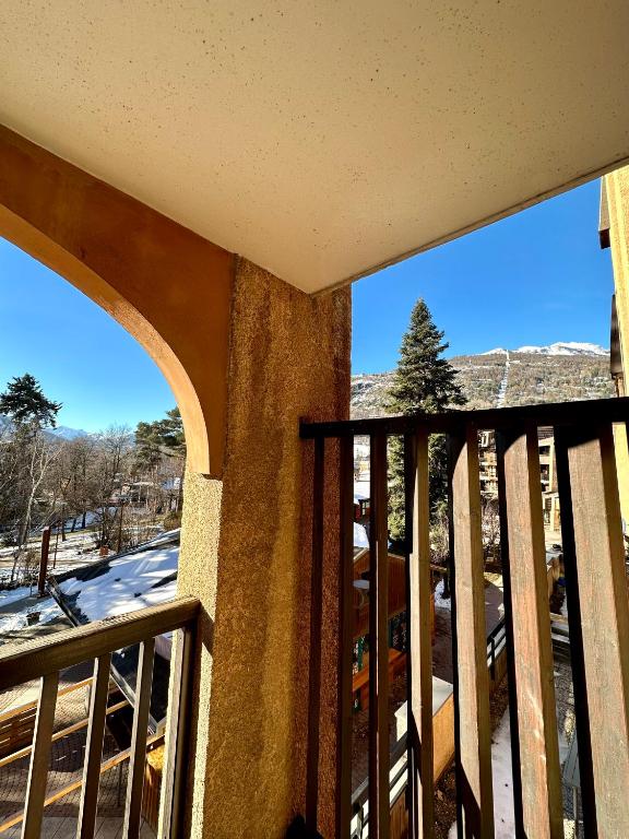 Studio terrasse sud vue montagne Briançon Serre Chevalier - 4