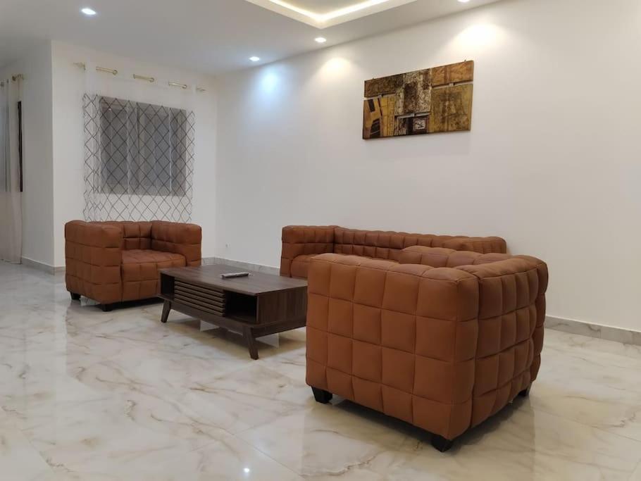 La Suite Jinâne, Dakar