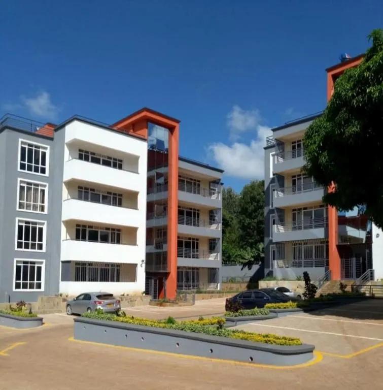 2 BEDROOM Apartment By Jos, hotel a Meru