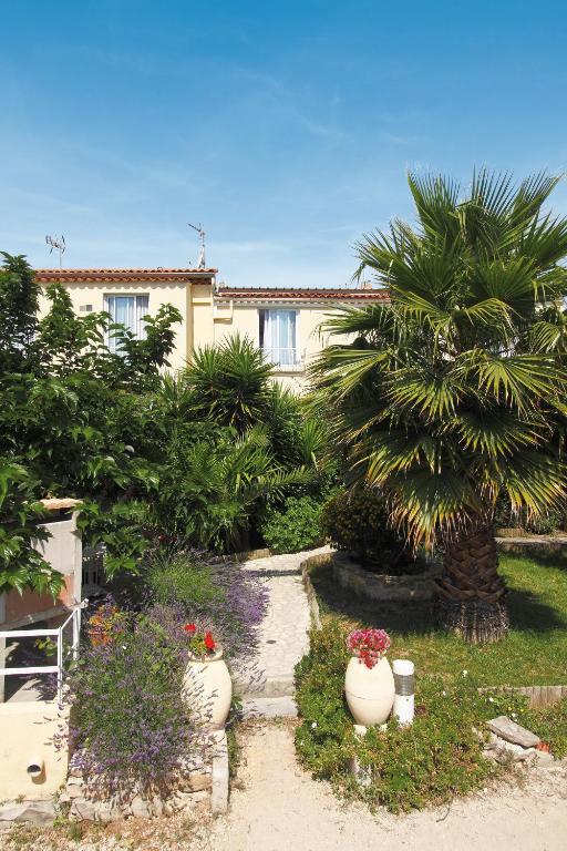 Hôtel La Croix de Malte - 2