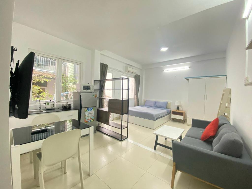 エム エイチ サービスド アパートメント (M-H Serviced Apartment)