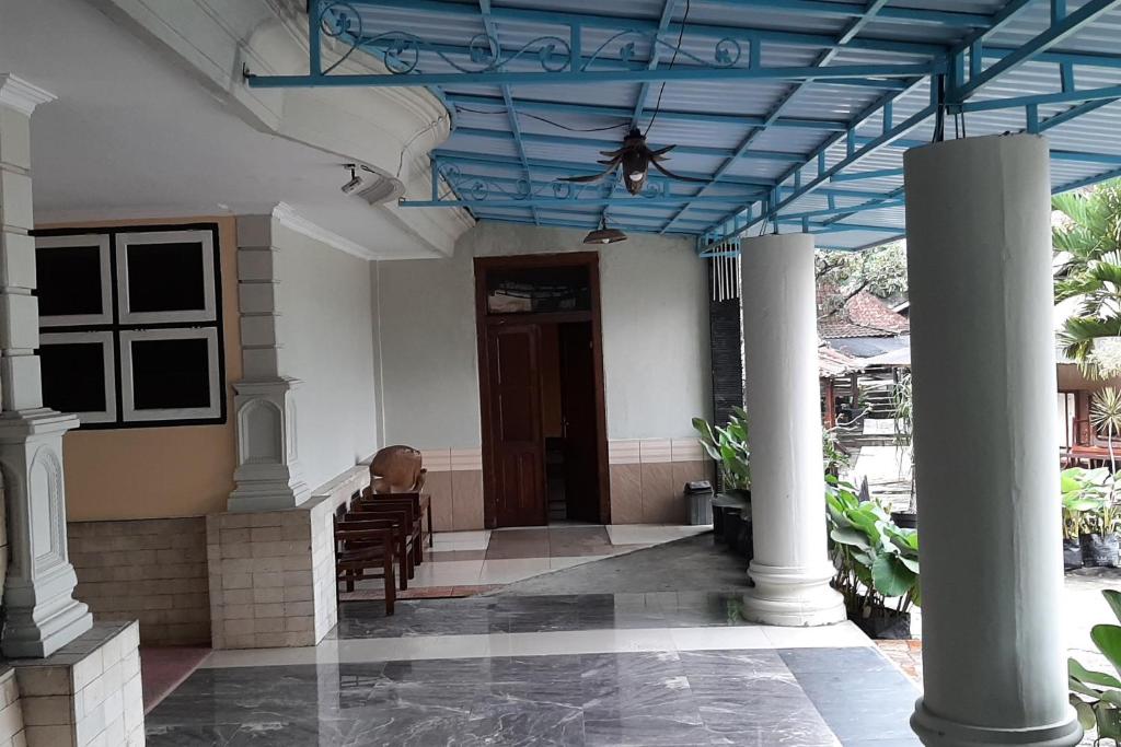 OYO 90878 Pakem Sari Hotel & Convetion