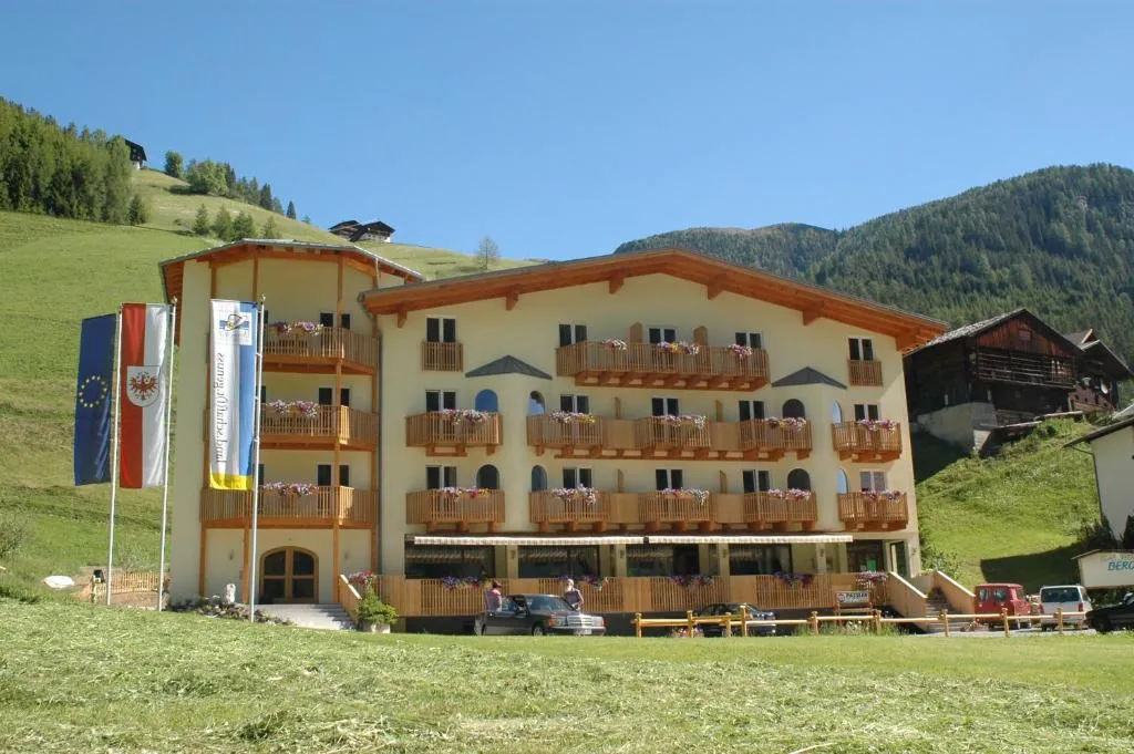 Macher's Landhotel, hotel in Sankt Jakob in Defereggen