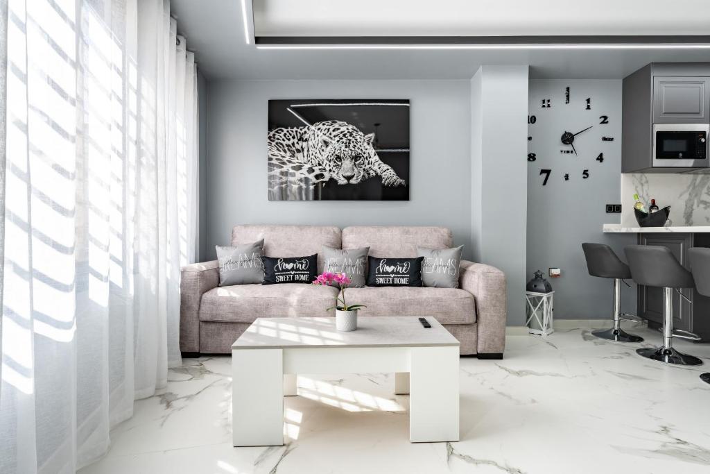 Ensueños8, Fuengirola