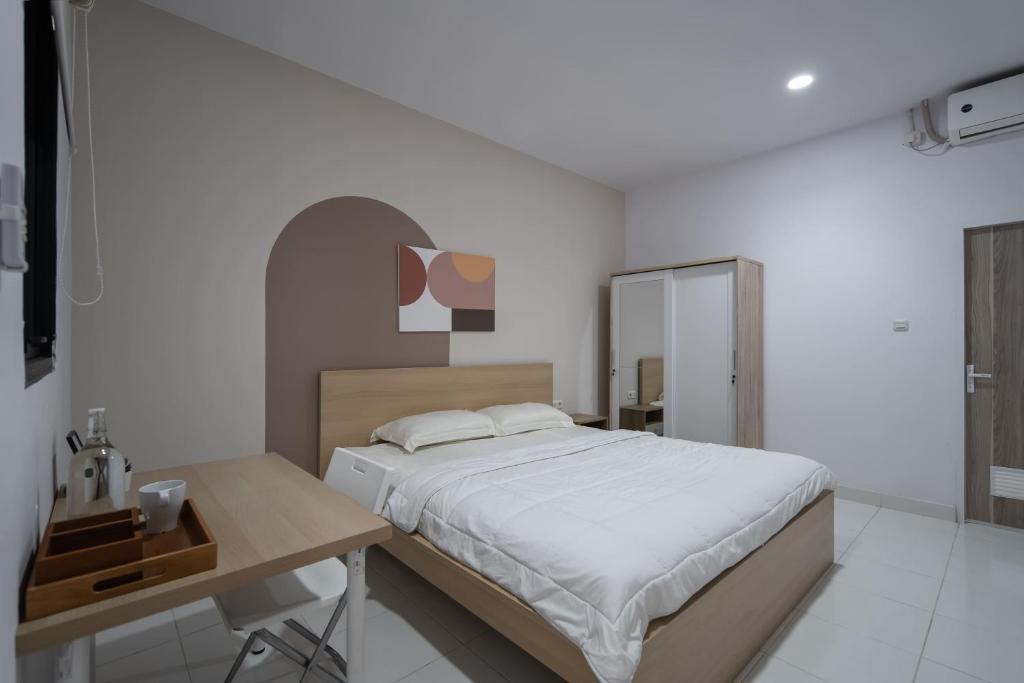 Cove Aventurine, Jakarta