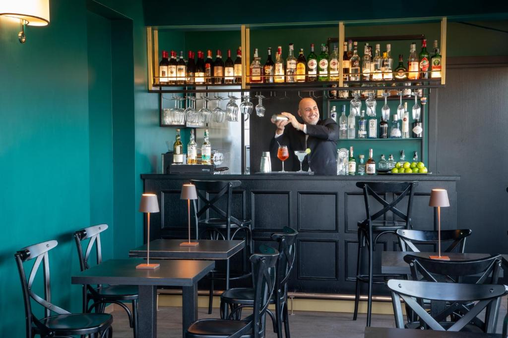 Bar/lounge