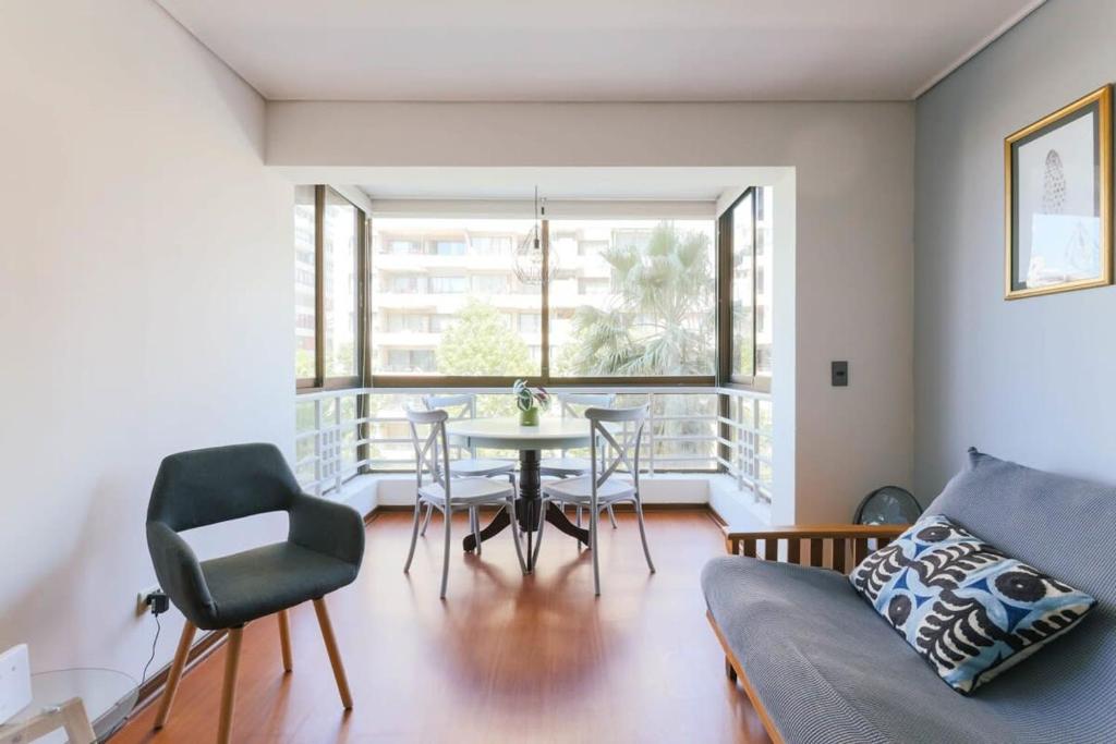 Silver City with Parking & Wifi - 2