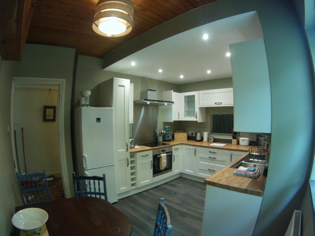 Padarn Apartment at Glanybala Holidays photo 3
