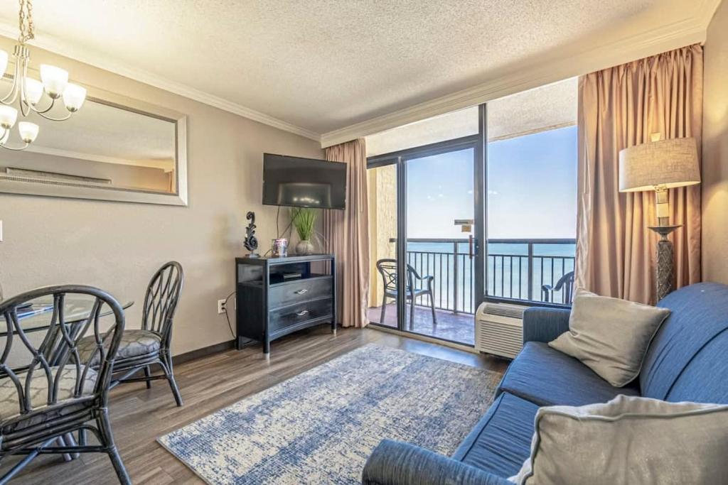 Spacious Ocean FRONT Unit - Caravelle 1235, Myrtle Beach