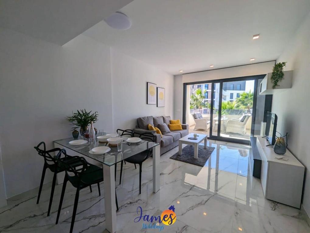Modern First Floor Apart with Com Pool Duly10 - 2
