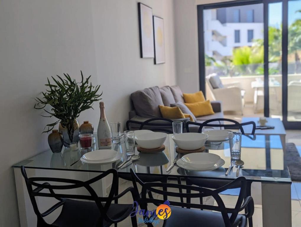 Modern First Floor Apart with Com Pool Duly10 - 3