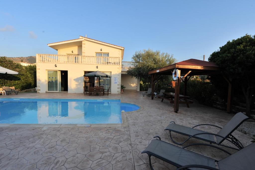 Jaime Villa Cyprus photo