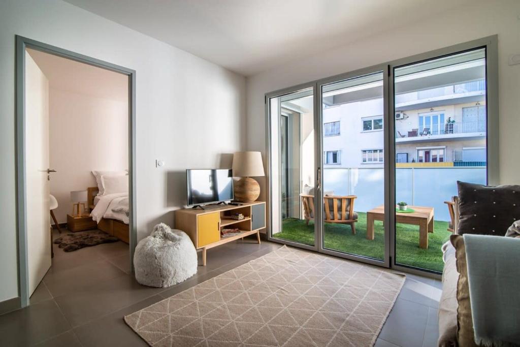 A059-New apt with south facing - Terrace-Near the beach, Antibes