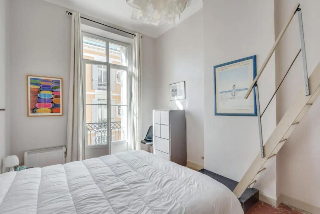 A084-Welcoming apartment in Rue d'Antibes the heart of Cannes - 4