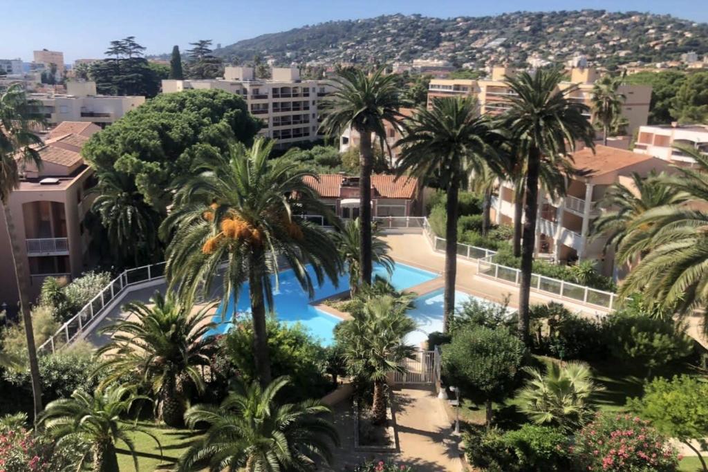 A042-Beautiful functional bright apt- Vallauris, Vallauris