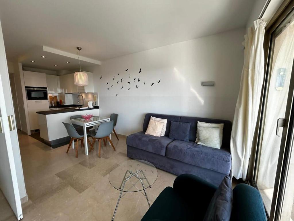 A018-Large studio with sea view swimming pool garage - 2