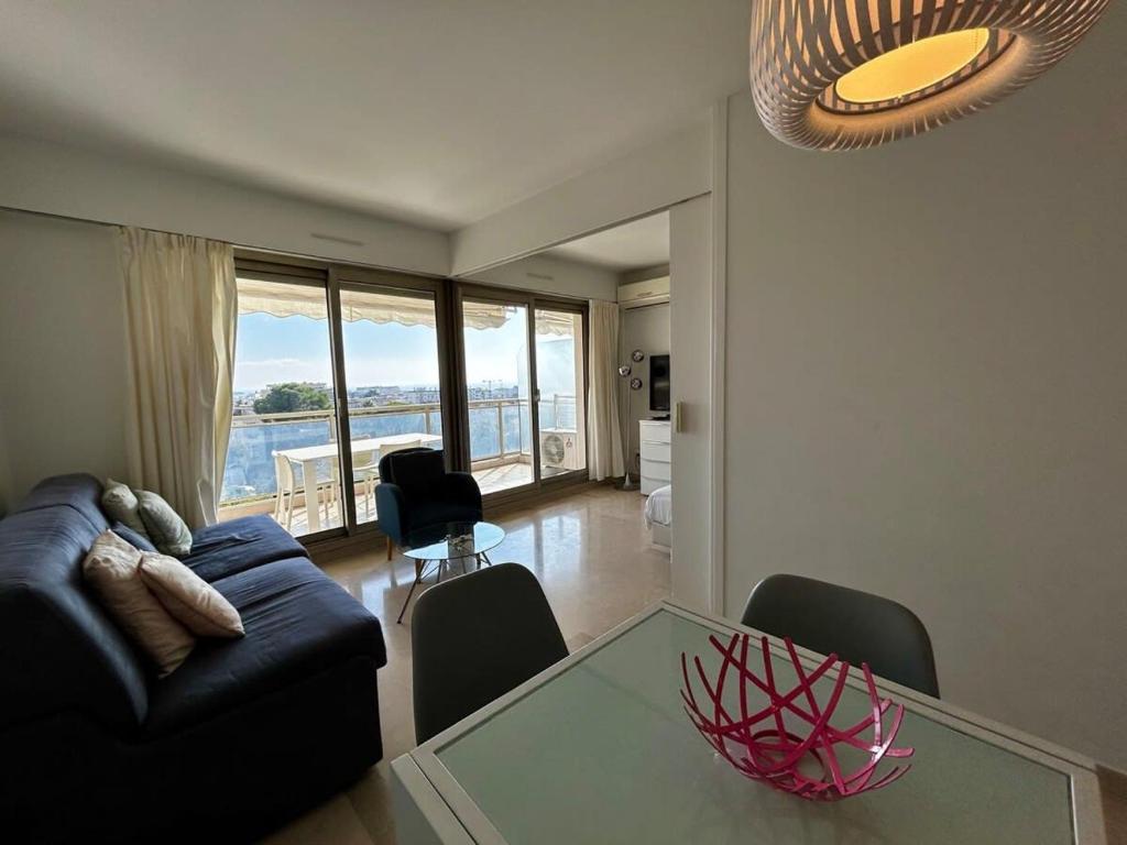 A018-Large studio with sea view swimming pool garage - 3