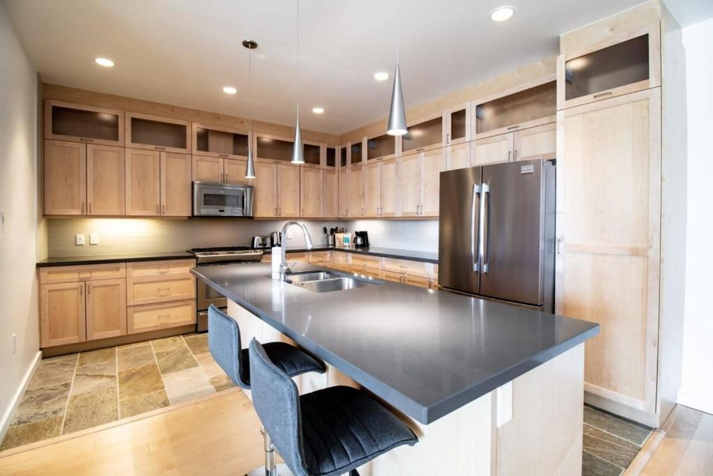 NN - Park View #1 - Downtown 2-bed 2-bath