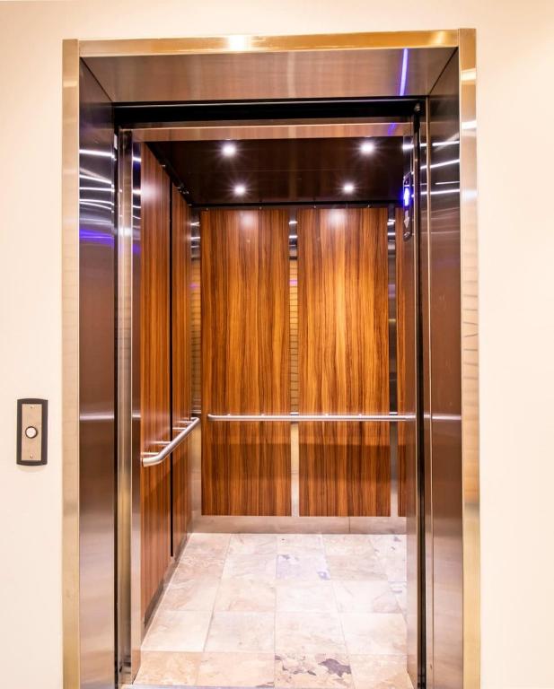 NN - Park View #1 - Downtown 2-bed 2-bath