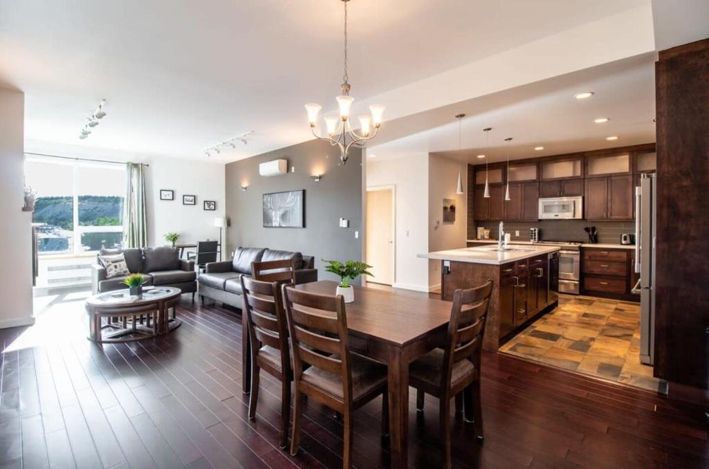 NN - Park View #2 - Downtown 2-bed 2-bath