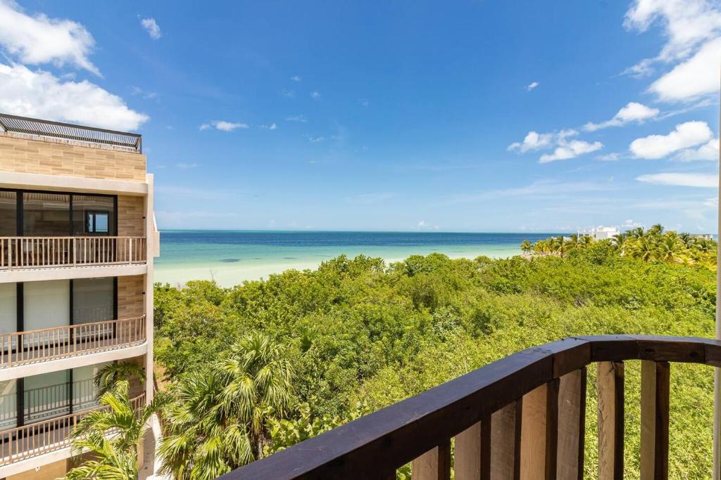 Stunning Ocean View Penthouse With Private Pool - B301, Ostrov Holbox