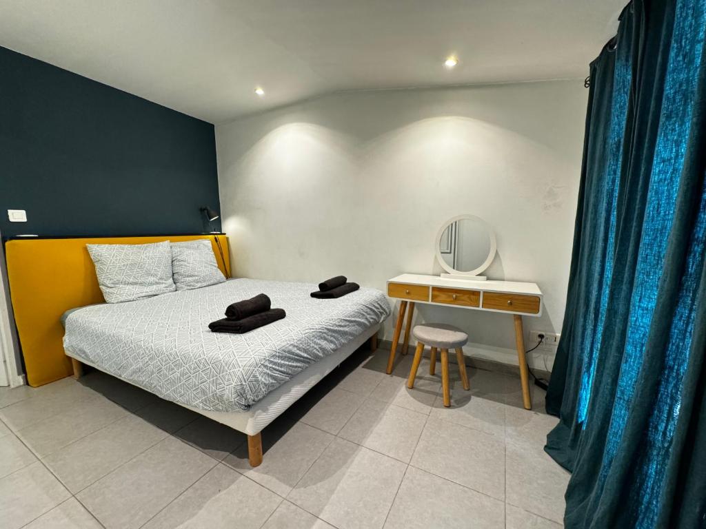 Le Cocon Citadin - Parking Gratuit à 500 m - 2 Smart TV - 3