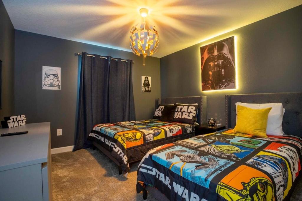 Comfy Themed Home Private Pool Prime Location, Kissimmee