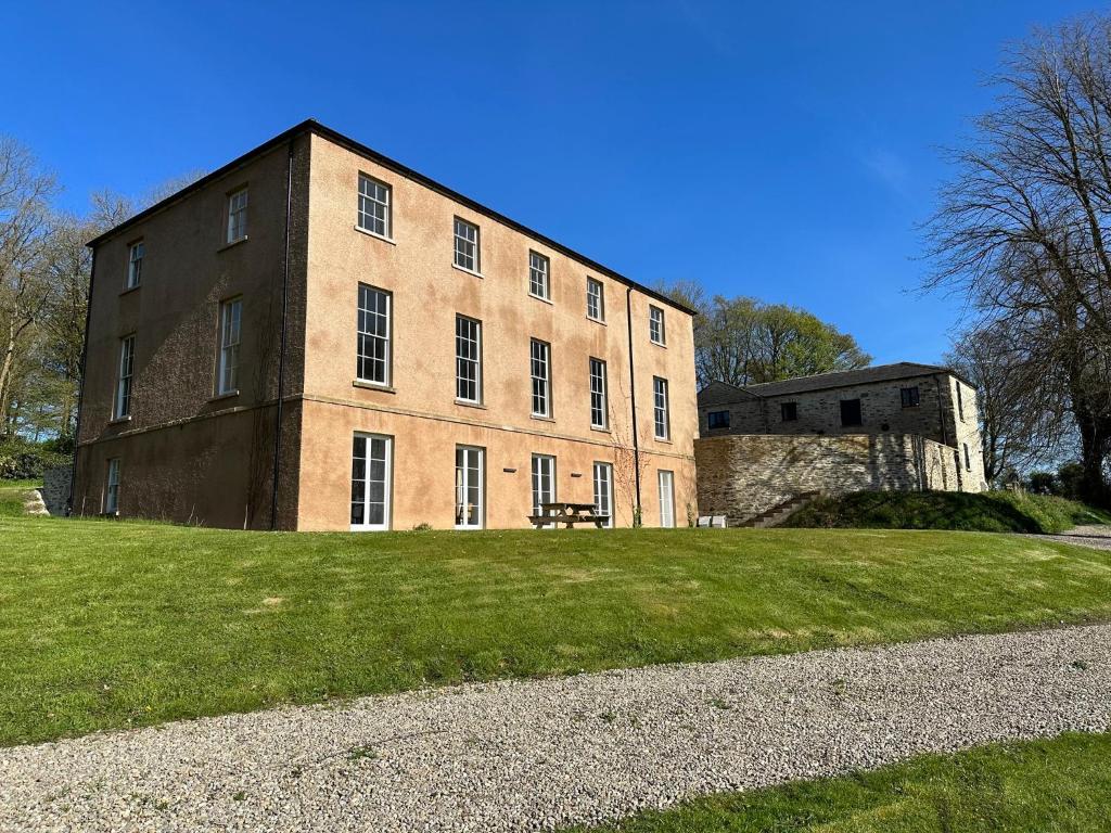 Glebe House, Sion Mills