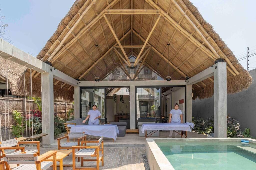 Brand New Villa Just 5 Min To Beach & Downtown! - 2