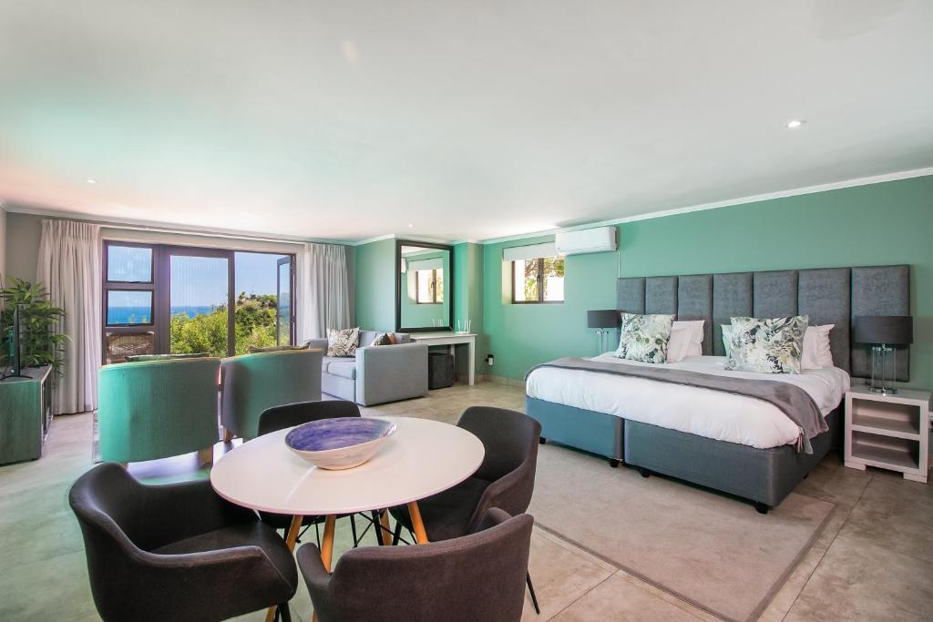 Seabreeze - seafacing one bedroom studio, Knysna