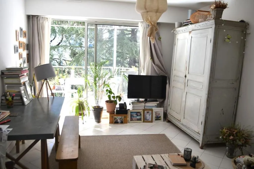 Appartement super clair, hotel in Nice