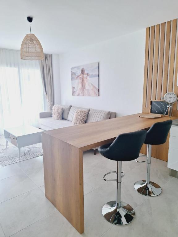 Caesar Blue Resort Studio with Sea View, İskele