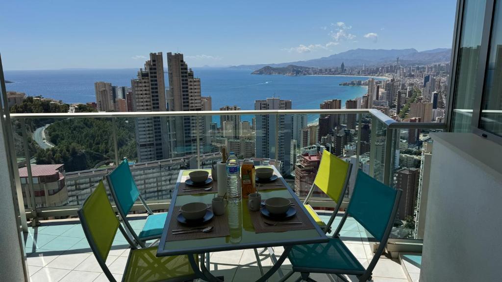 Skyline 23 apartment with sea views, Benidorm