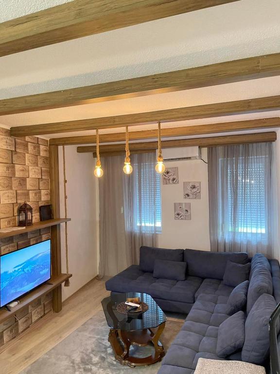 Nessi Apartment, Priština