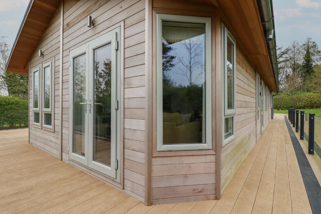 6 Faraway Fields, Liskeard