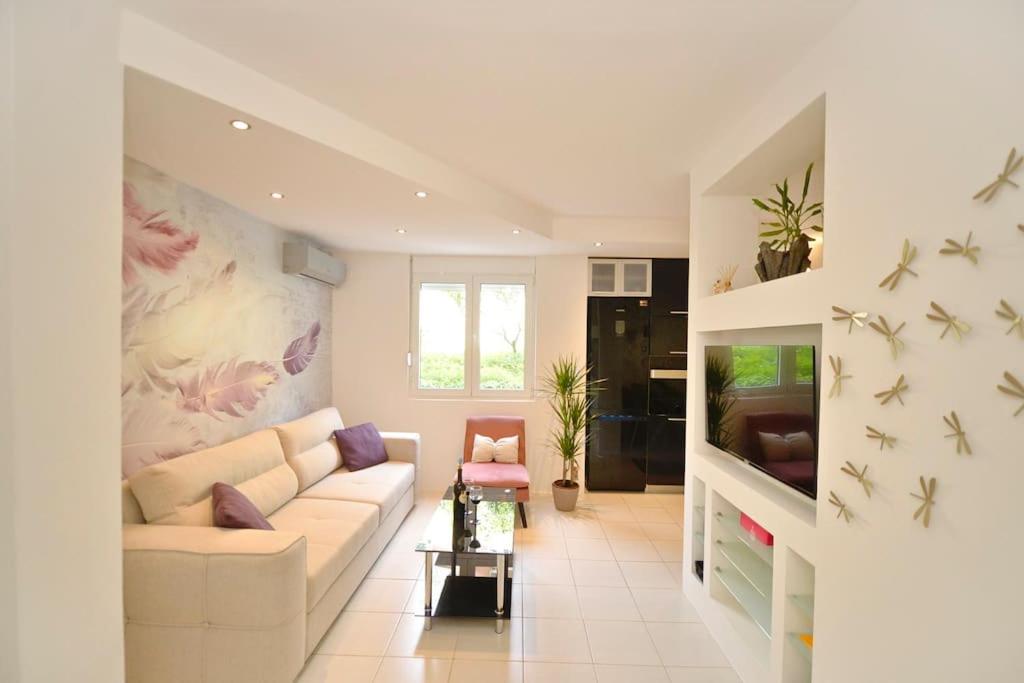 Majestic Suite,800m to Old town&minutes to seaside - 4